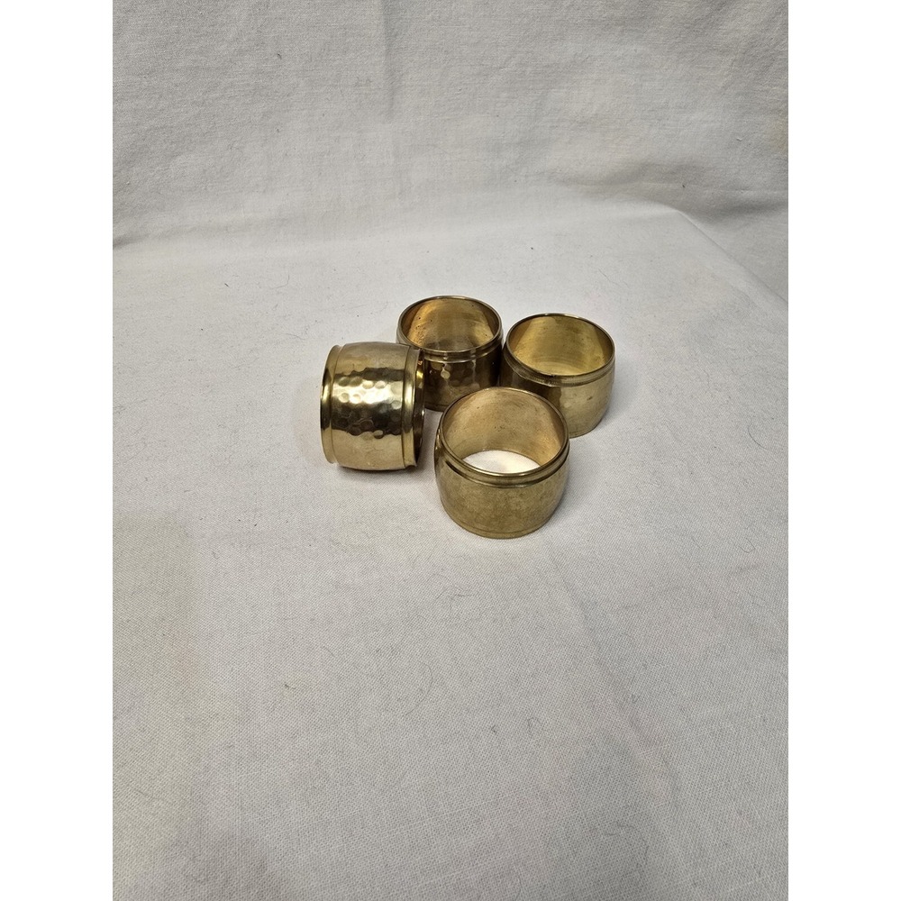 Vintage Brass Napkin Rings Set of 4‎ Hammered Metal Heavy Everyday Holiday